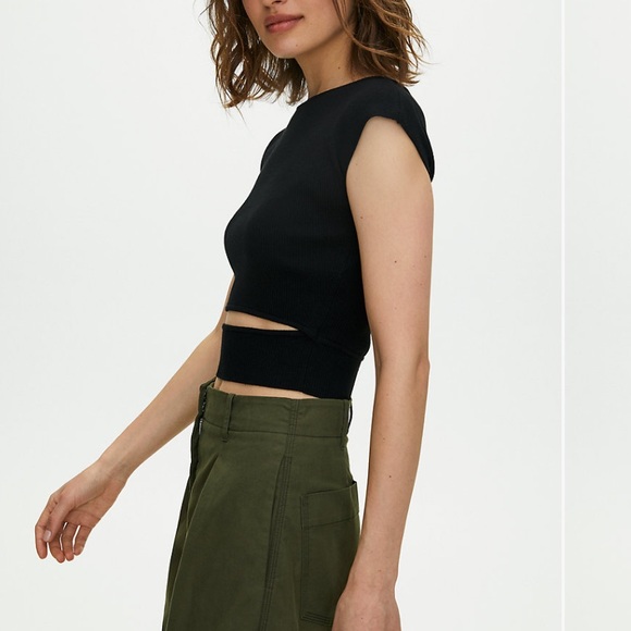 Tops - Aritzia Wilfred Burgundy shirt with cut out